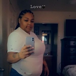 Meet your Posher, Kenethia